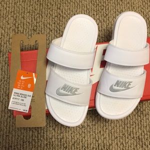 Women’s Nike Benassi Duo Ultra Slide